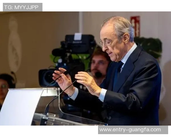 科贝电台：阿韦洛亚频繁调整球员位置引发球队内部不满情绪